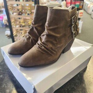 Report Women's Yora Ankle Boots,  Taupe, Size 7.5
